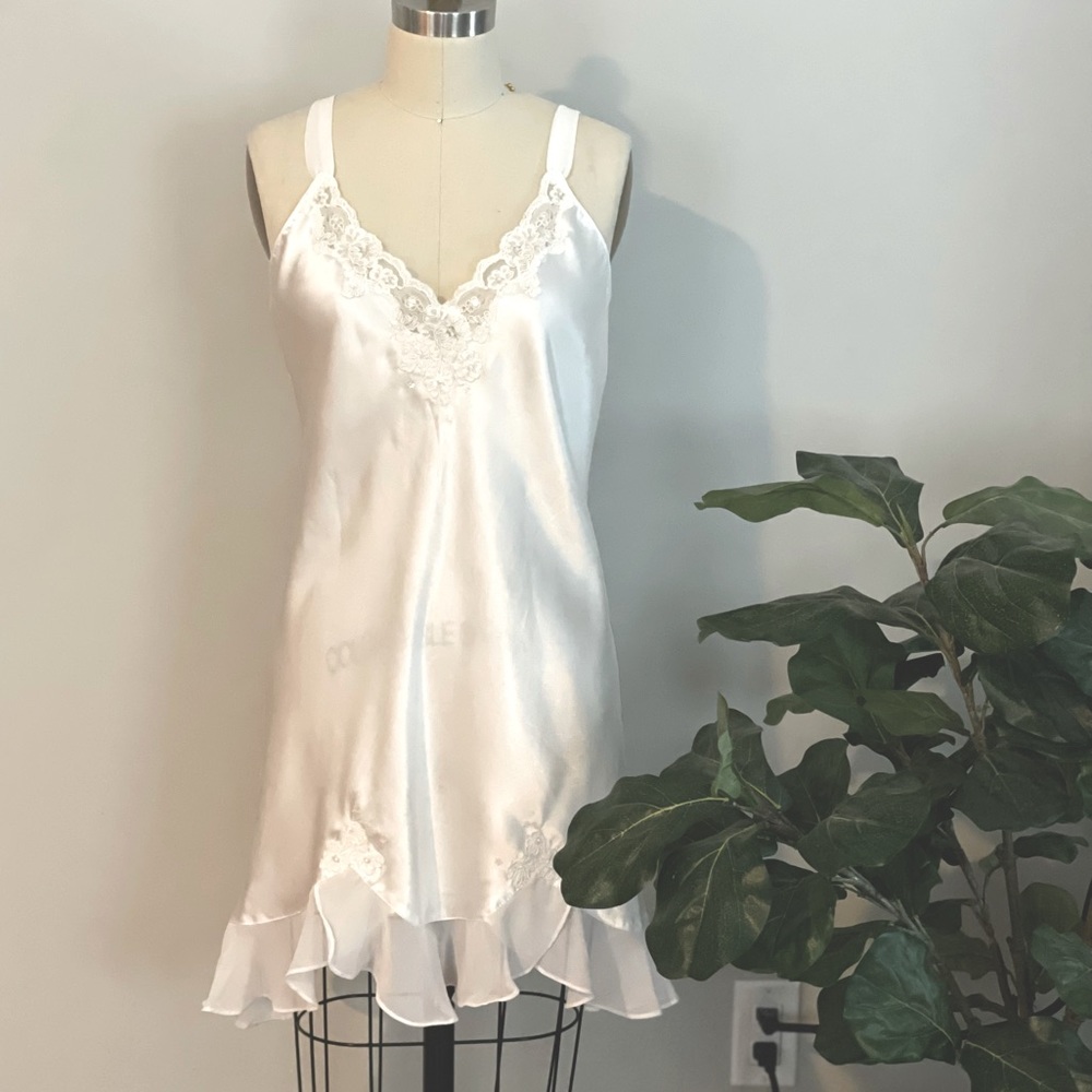 Oscar de la Renta slip🤍